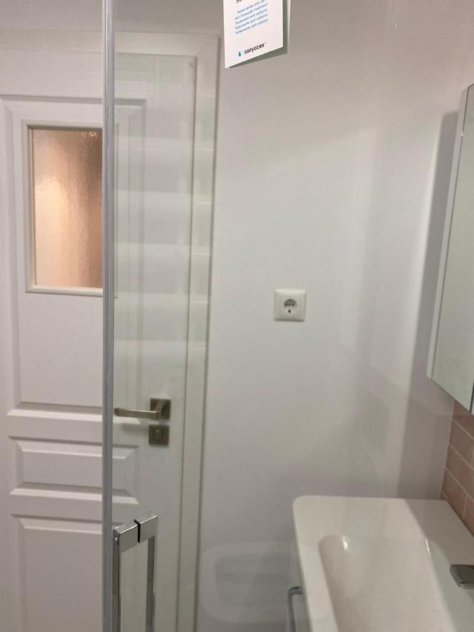 Mery Luxury Apartment Galati  Luaran gambar